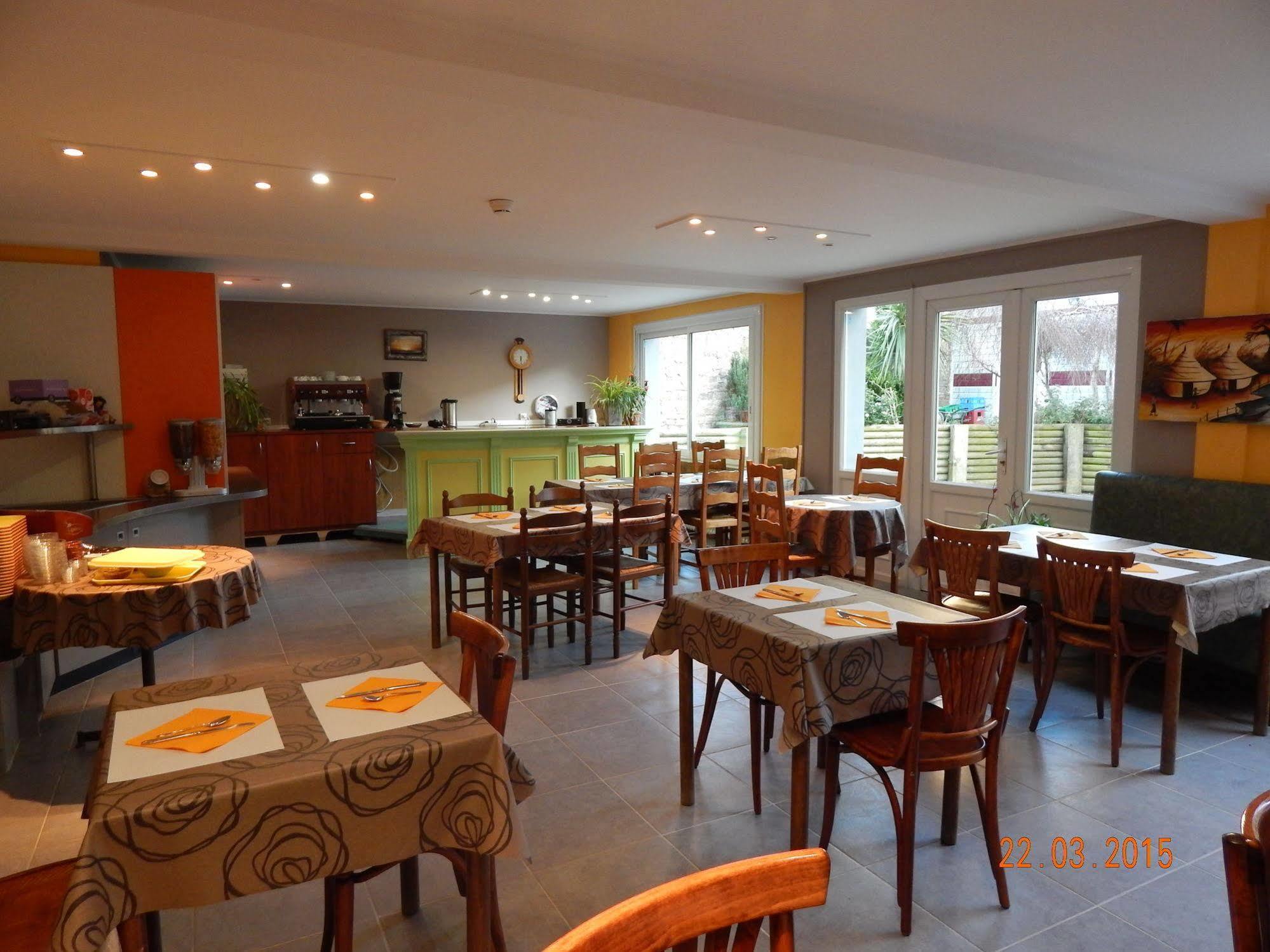 Hôtel Les Pieux En Cotentin Exterior foto